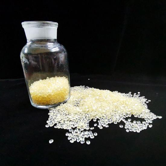 Yellowish granular chlorinated polypropylene resin